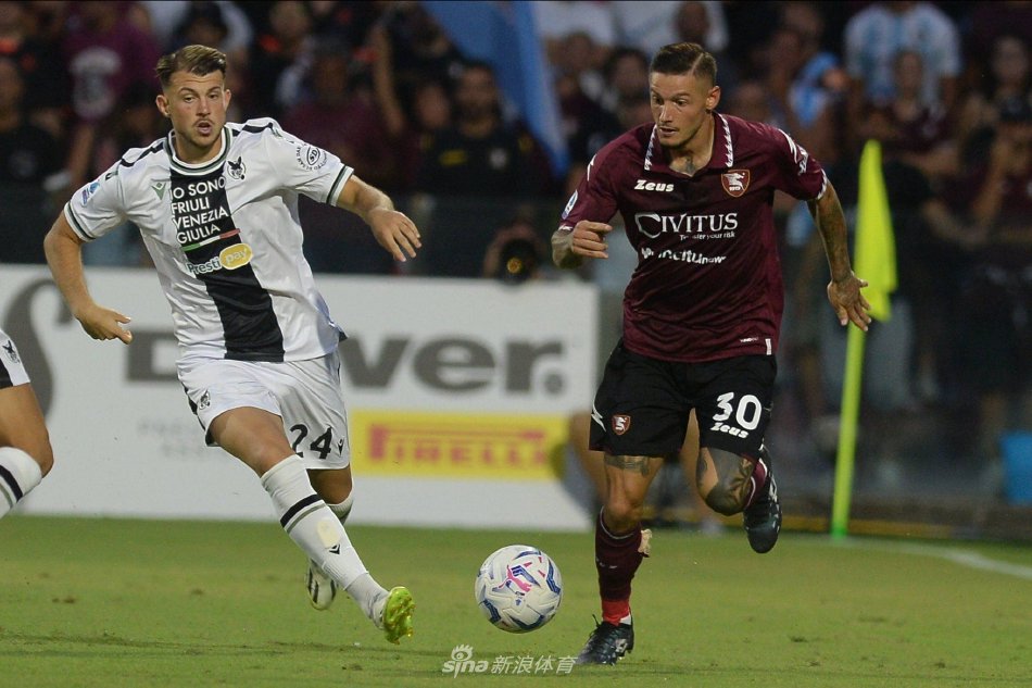 及灵活的脚 及灵活的脚