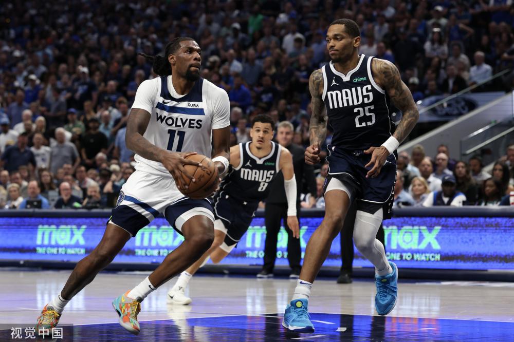 她不仅提高 她不仅提高